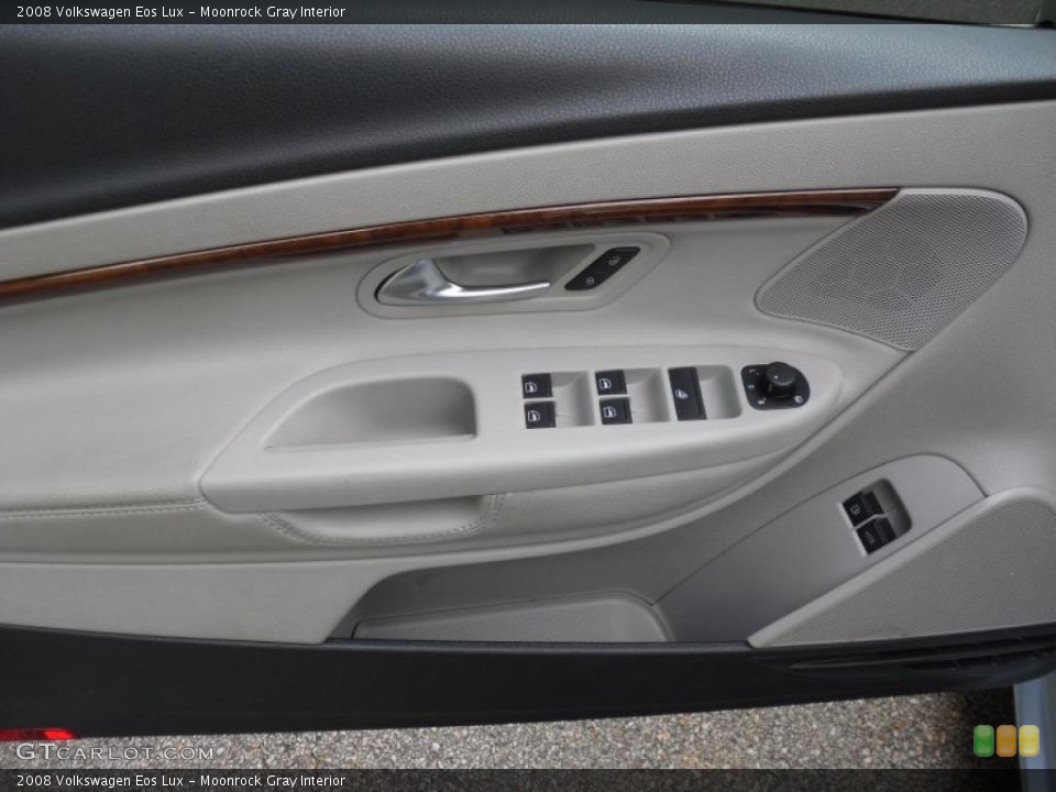 Moonrock Gray Interior Door Panel for the 2008 Volkswagen Eos Lux #49660963