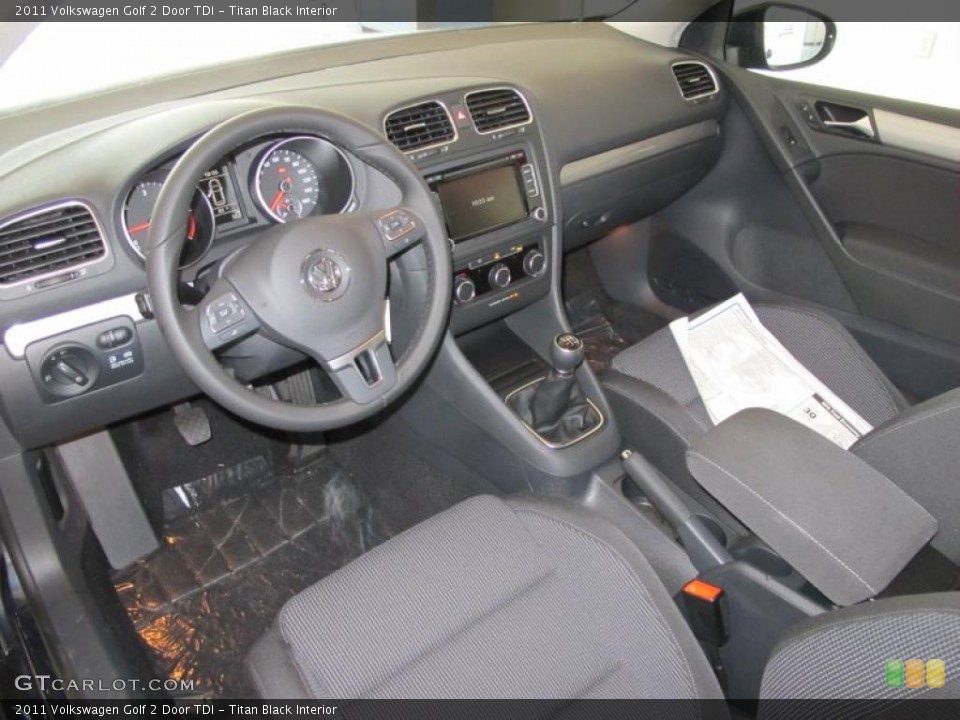 Titan Black Interior Photo for the 2011 Volkswagen Golf 2 Door TDI #49662130