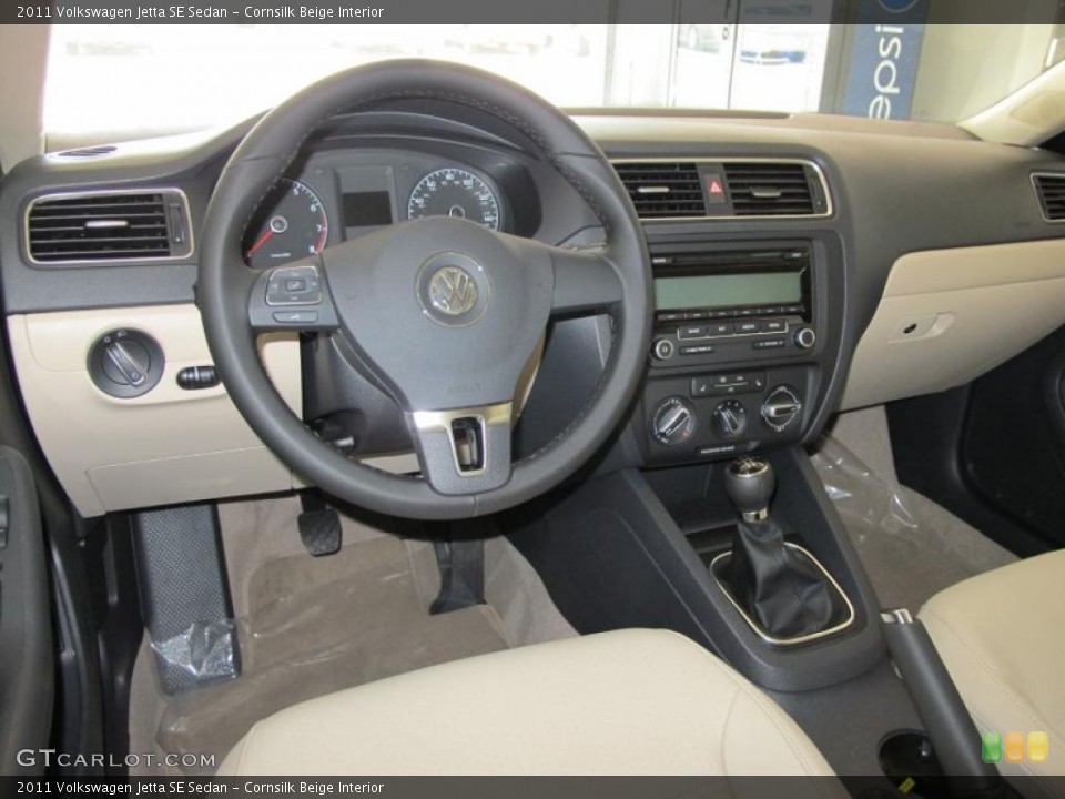 Cornsilk Beige Interior Photo for the 2011 Volkswagen Jetta SE Sedan #49663201