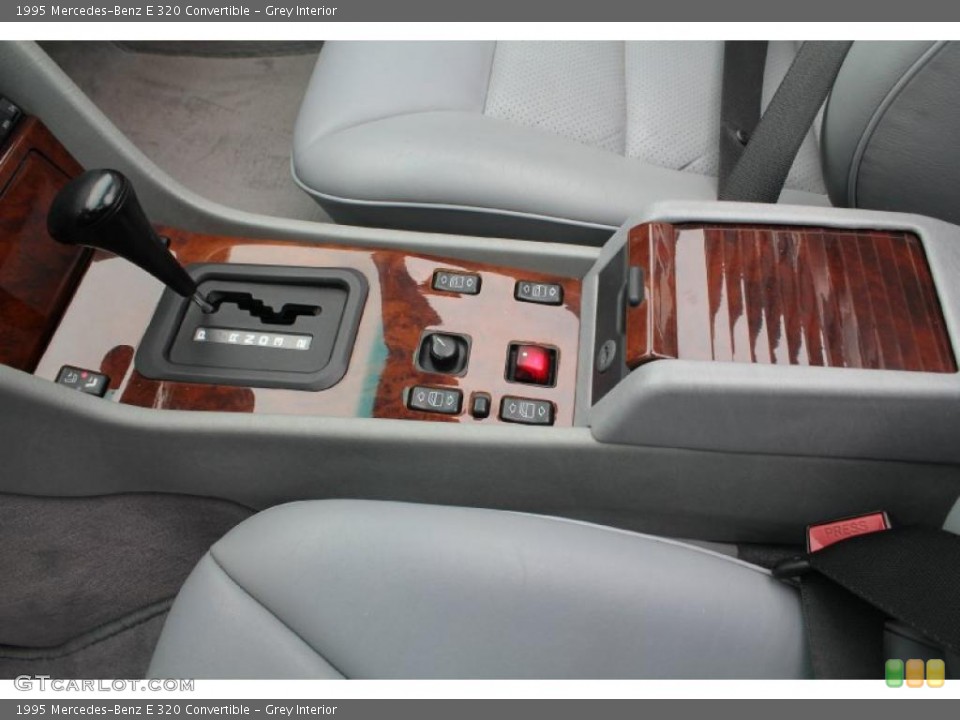 Grey Interior Controls for the 1995 Mercedes-Benz E 320 Convertible #49664948