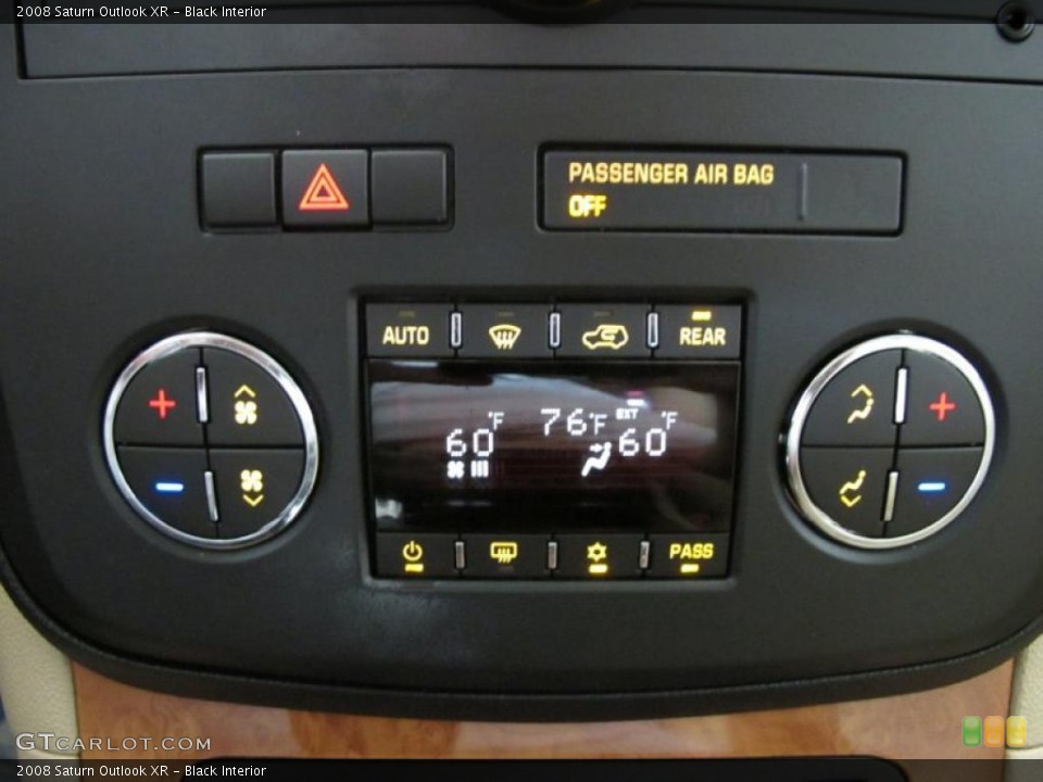 Black Interior Controls for the 2008 Saturn Outlook XR #49666011