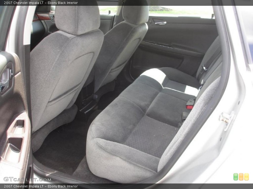 Ebony Black Interior Photo for the 2007 Chevrolet Impala LT #49671438