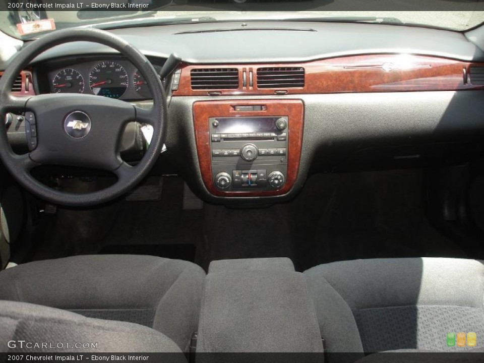 Ebony Black Interior Dashboard for the 2007 Chevrolet Impala LT #49671459