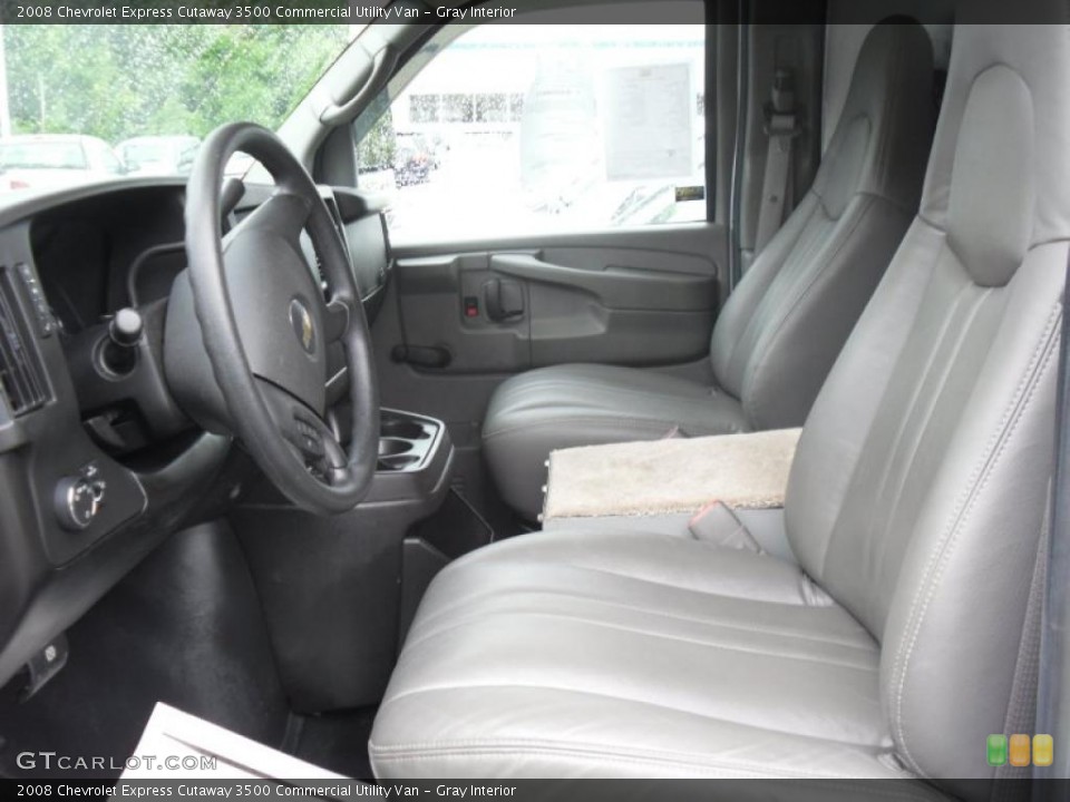 Gray Interior Photo for the 2008 Chevrolet Express Cutaway 3500 Commercial Utility Van #49674831