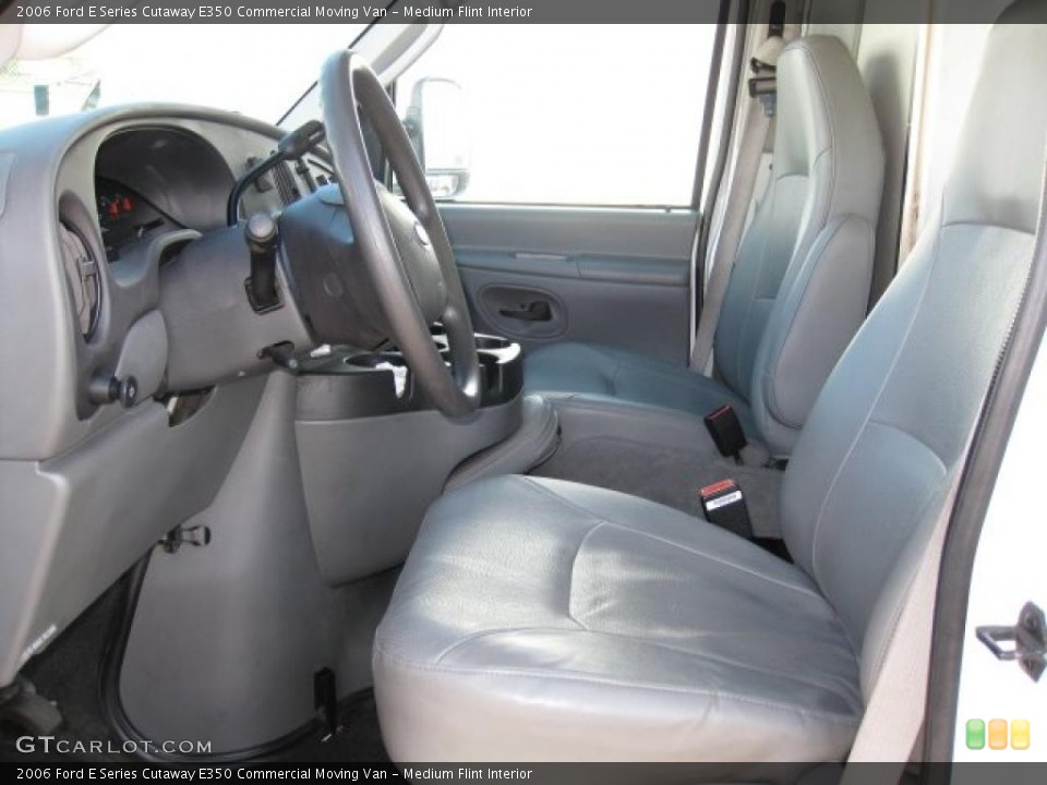 Medium Flint Interior Photo for the 2006 Ford E Series Cutaway E350 Commercial Moving Van #49677762