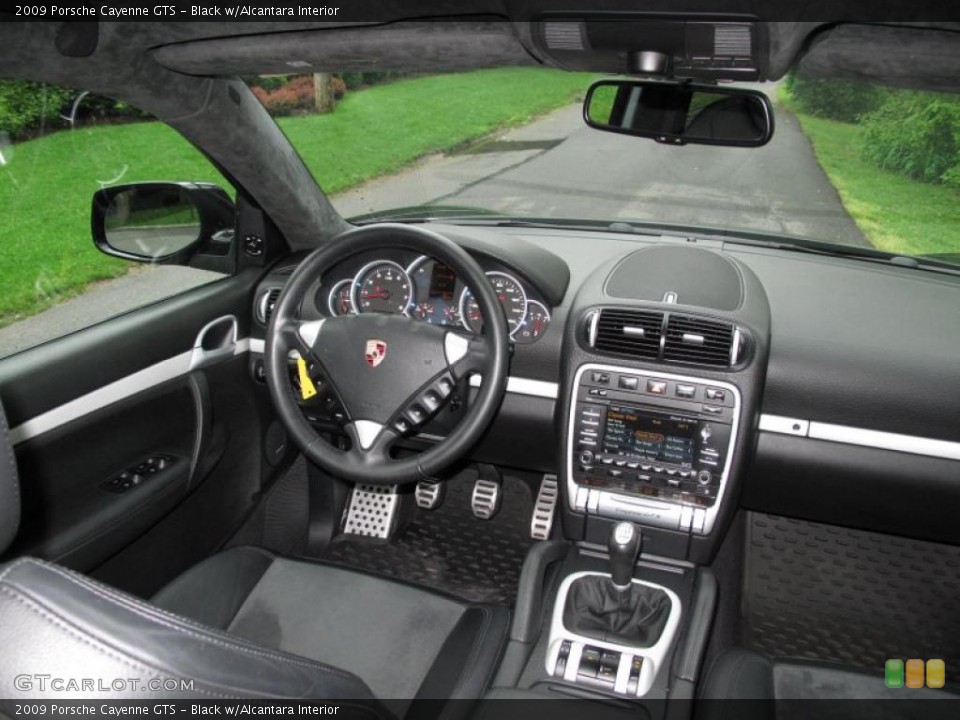 Black w/Alcantara Interior Dashboard for the 2009 Porsche Cayenne GTS #49679742