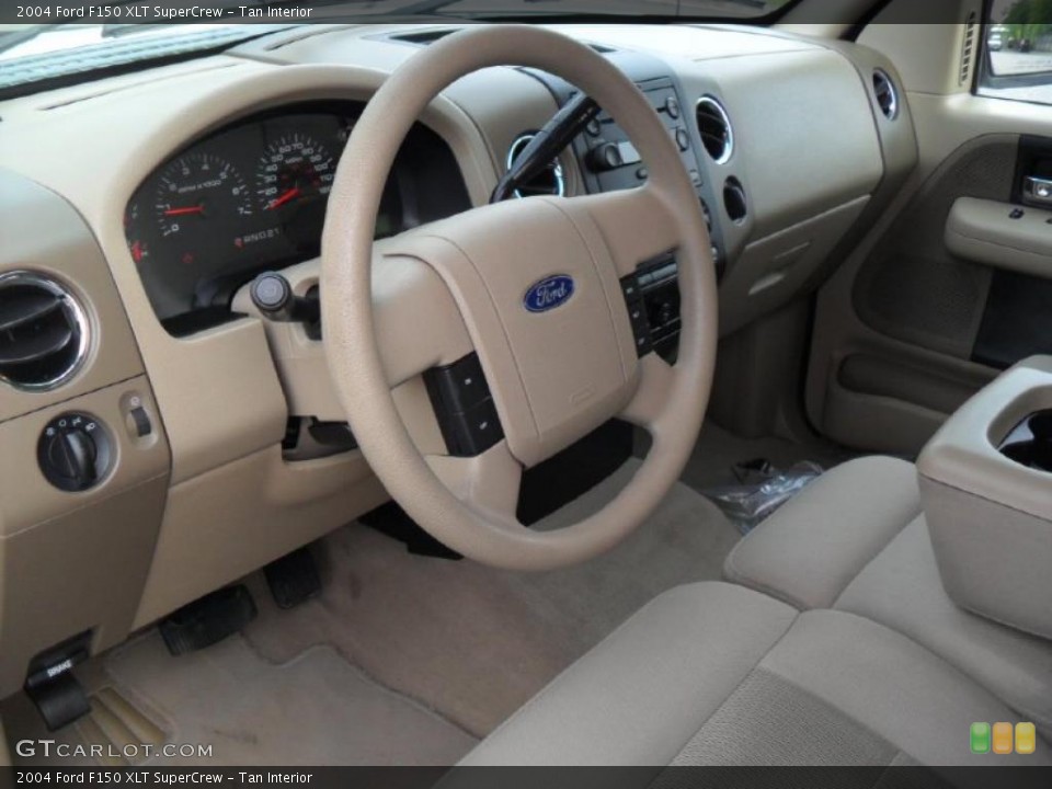 Tan Interior Photo for the 2004 Ford F150 XLT SuperCrew #49679844