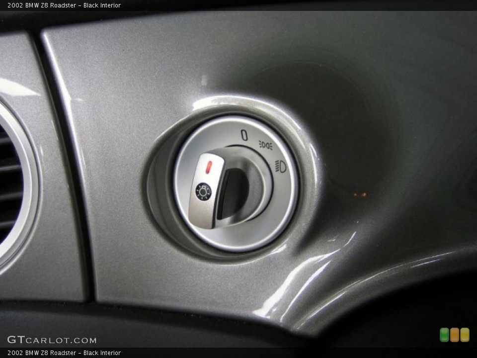 Black Interior Controls for the 2002 BMW Z8 Roadster #49681515