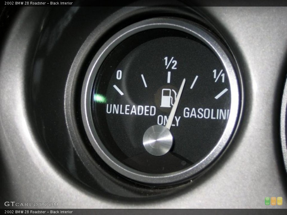 Black Interior Gauges for the 2002 BMW Z8 Roadster #49681569