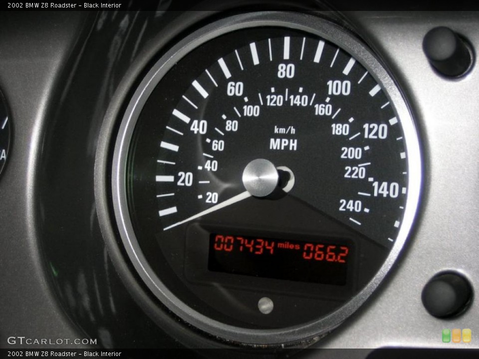 Black Interior Gauges for the 2002 BMW Z8 Roadster #49681587