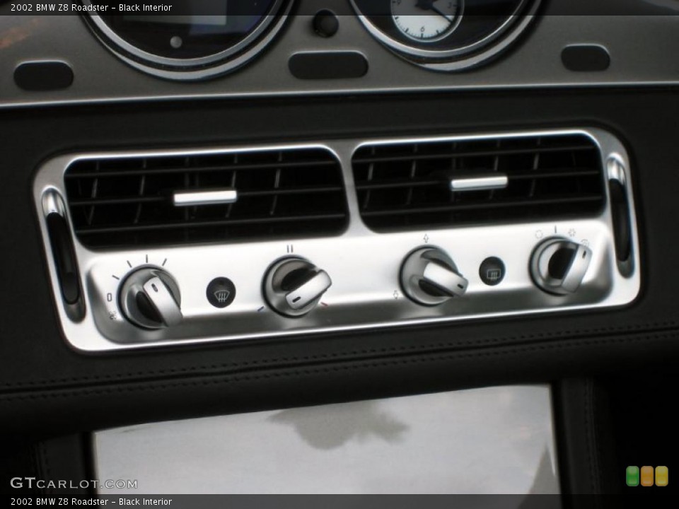 Black Interior Controls for the 2002 BMW Z8 Roadster #49681623
