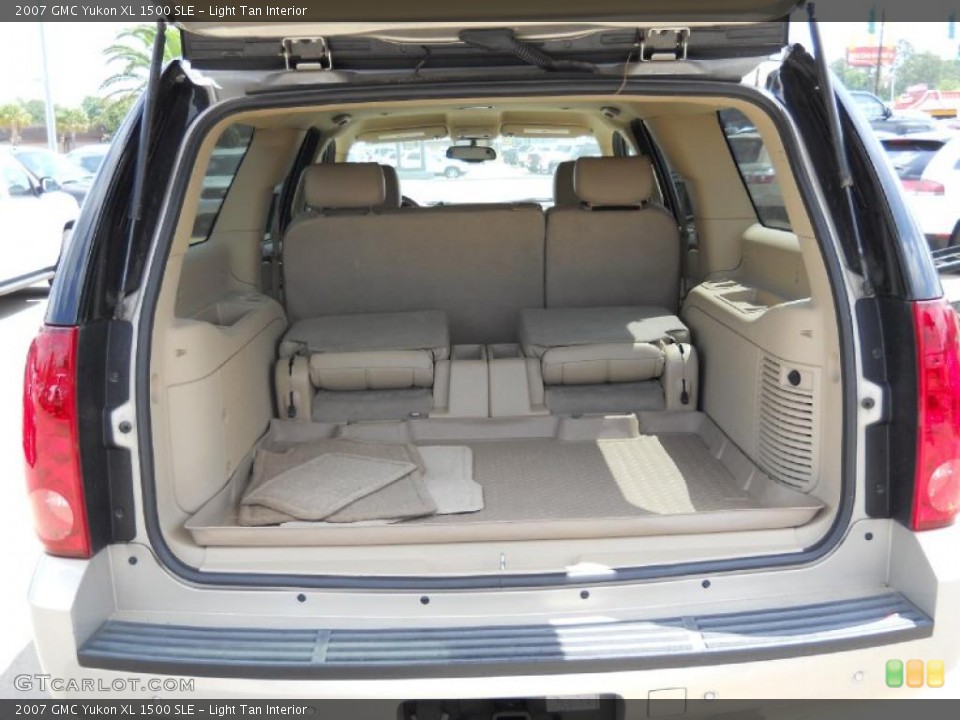 Light Tan Interior Trunk for the 2007 GMC Yukon XL 1500 SLE #49682706