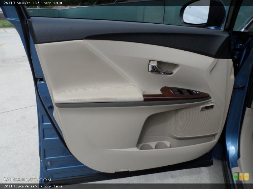 Ivory Interior Door Panel for the 2011 Toyota Venza V6 #49689125