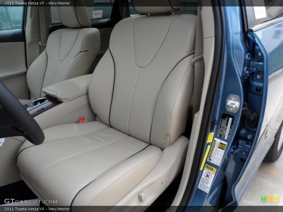Ivory Interior Photo for the 2011 Toyota Venza V6 #49689150