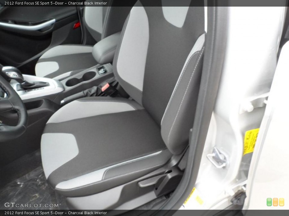 Charcoal Black Interior Photo for the 2012 Ford Focus SE Sport 5-Door #49691741