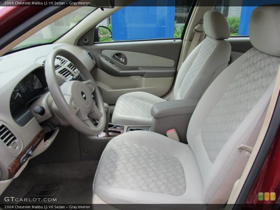 Gray Interior Photo for the 2004 Chevrolet Malibu LS V6 Sedan #49701232