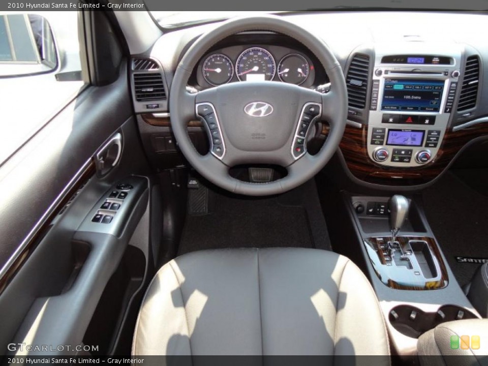 Gray Interior Dashboard for the 2010 Hyundai Santa Fe Limited #49706734