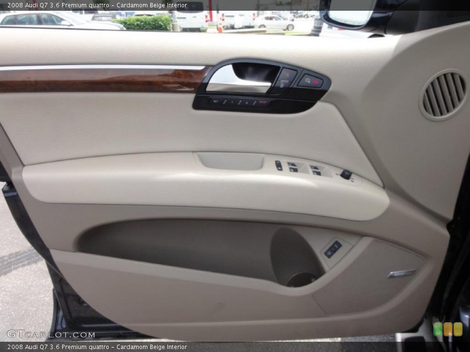 Cardamom Beige Interior Door Panel for the 2008 Audi Q7 3.6 Premium quattro #49713688