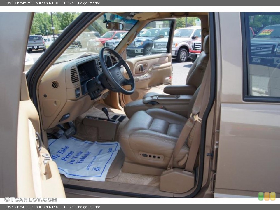 Beige Interior Photo for the 1995 Chevrolet Suburban K1500 LT 4x4 #49716526