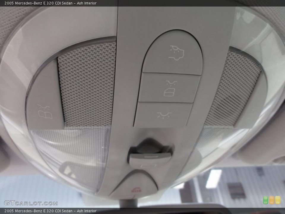 Ash Interior Controls for the 2005 Mercedes-Benz E 320 CDI Sedan #49720075