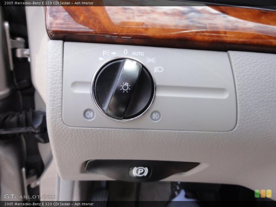 Ash Interior Controls for the 2005 Mercedes-Benz E 320 CDI Sedan #49720168