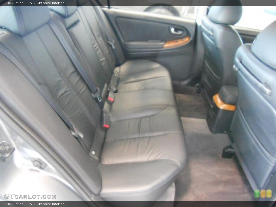 Graphite Interior Photo for the 2004 Infiniti I 35 #49735534
