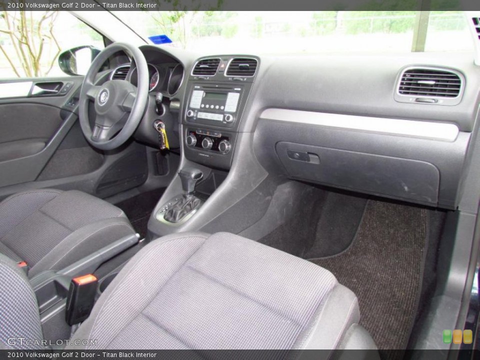 Titan Black Interior Photo for the 2010 Volkswagen Golf 2 Door #49750591