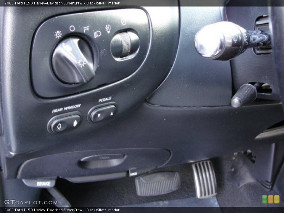 Black/Silver Interior Controls for the 2003 Ford F150 Harley-Davidson SuperCrew #49751785