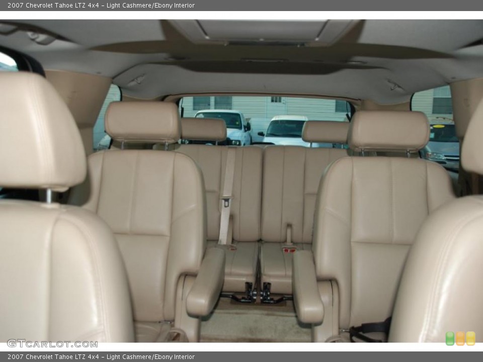 Light Cashmere/Ebony Interior Photo for the 2007 Chevrolet Tahoe LTZ 4x4 #49752901