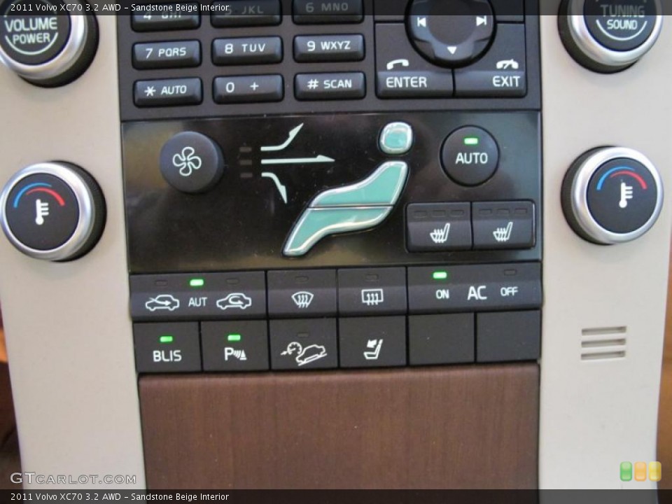 Sandstone Beige Interior Controls for the 2011 Volvo XC70 3.2 AWD #49754689