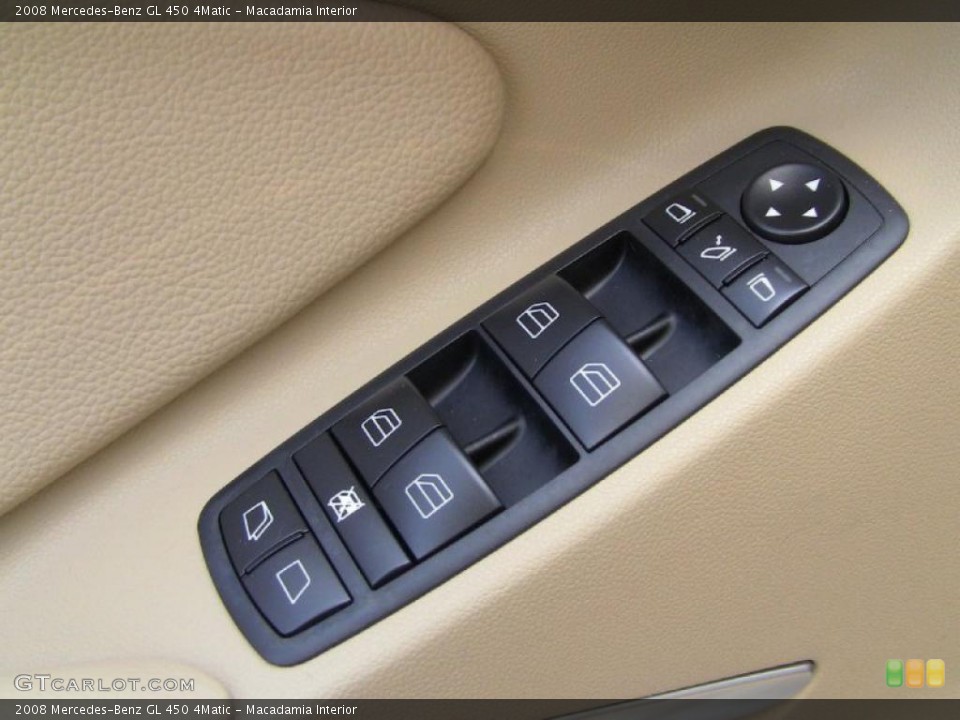Macadamia Interior Controls for the 2008 Mercedes-Benz GL 450 4Matic #49756606