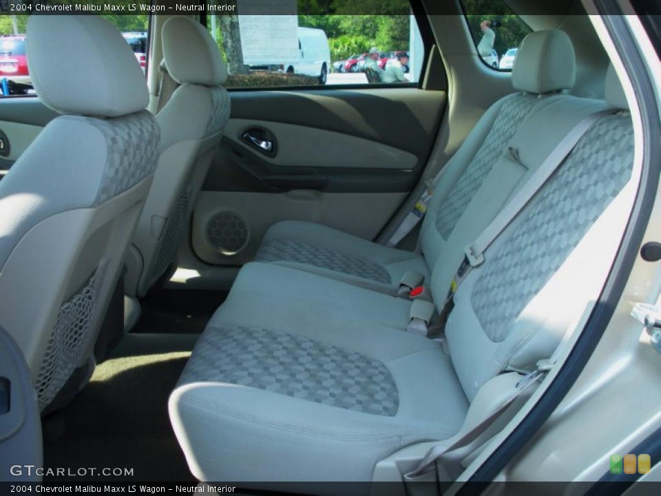 Neutral Interior Photo for the 2004 Chevrolet Malibu Maxx LS Wagon #49757191