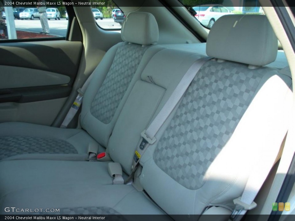 Neutral Interior Photo for the 2004 Chevrolet Malibu Maxx LS Wagon #49757206