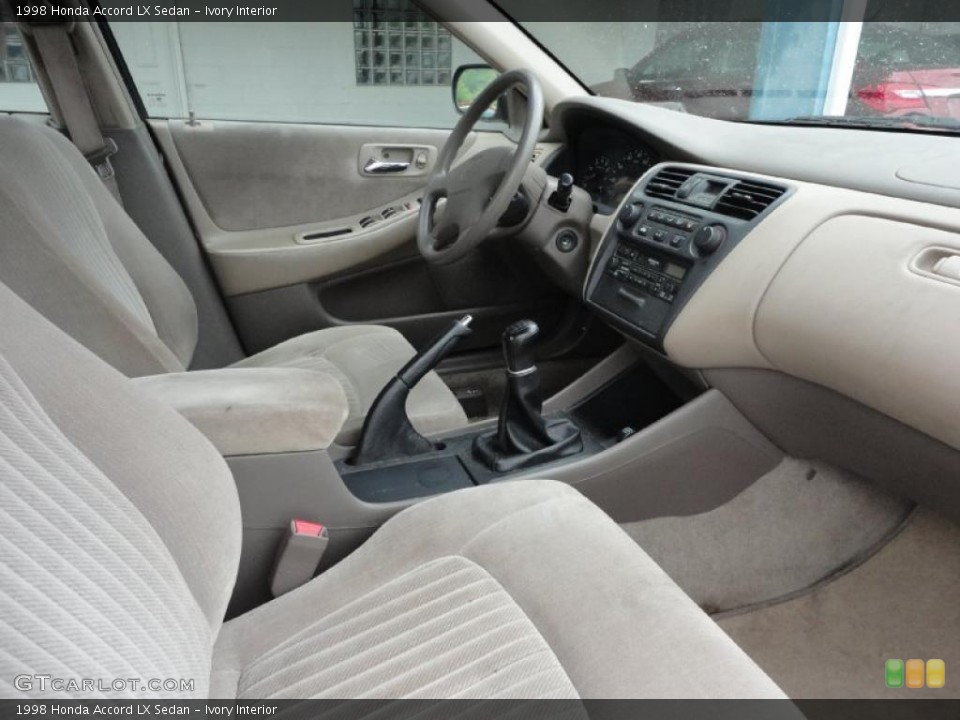 Ivory Interior Photo for the 1998 Honda Accord LX Sedan #49764508