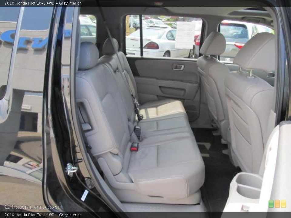 Gray Interior Photo for the 2010 Honda Pilot EX-L 4WD #49764799