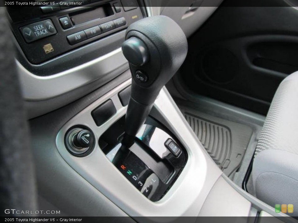 Gray Interior Transmission for the 2005 Toyota Highlander V6 #49769563