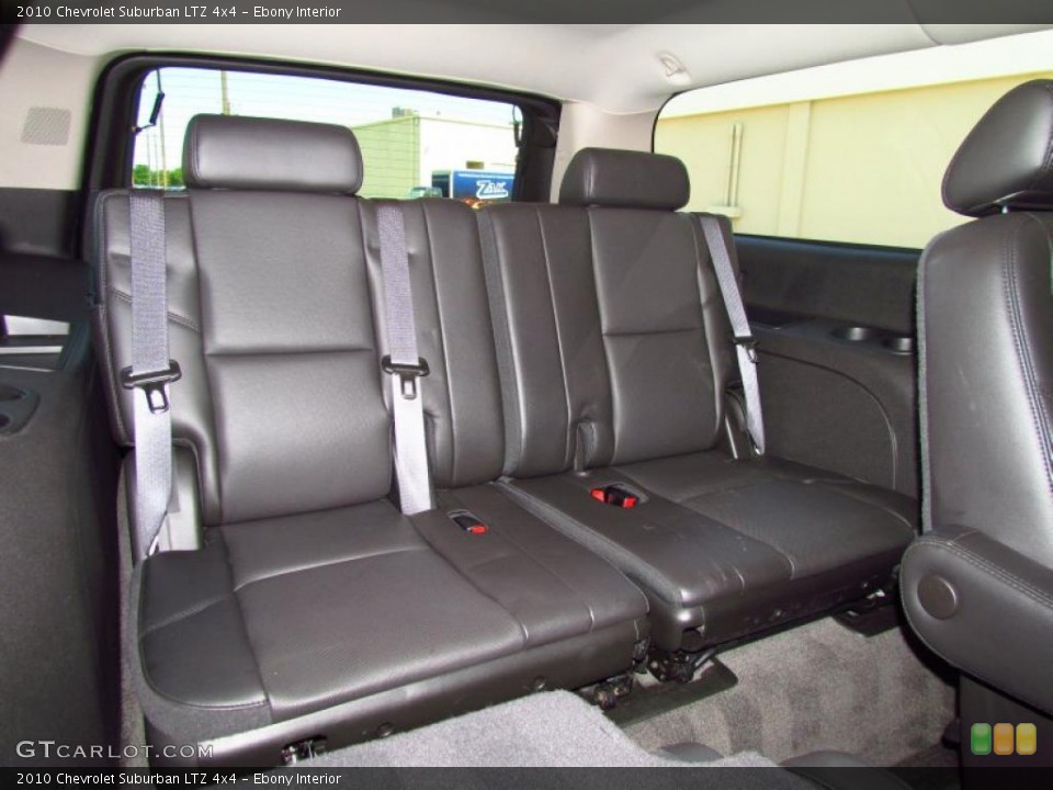 Ebony Interior Photo for the 2010 Chevrolet Suburban LTZ 4x4 #49770838
