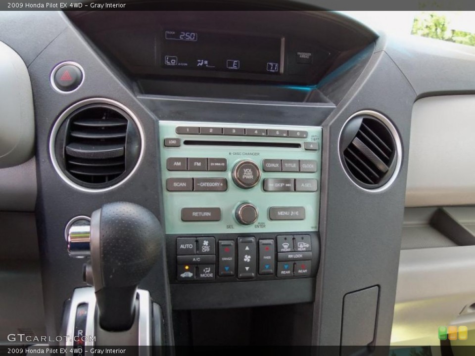 Gray Interior Controls for the 2009 Honda Pilot EX 4WD #49773595