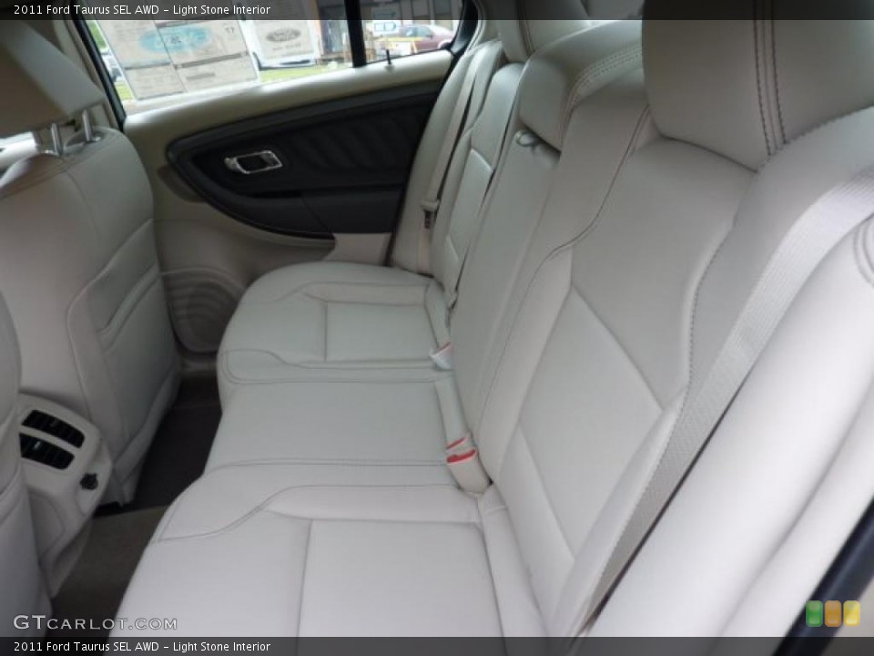 Light Stone Interior Photo for the 2011 Ford Taurus SEL AWD #49773625