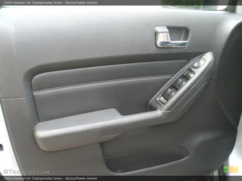 Ebony/Pewter Interior Door Panel for the 2009 Hummer H3 Championship Series #49775182