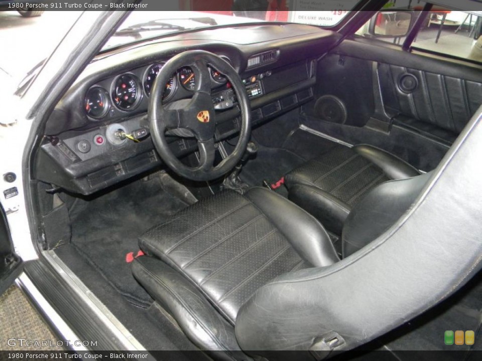 Black 1980 Porsche 911 Interiors