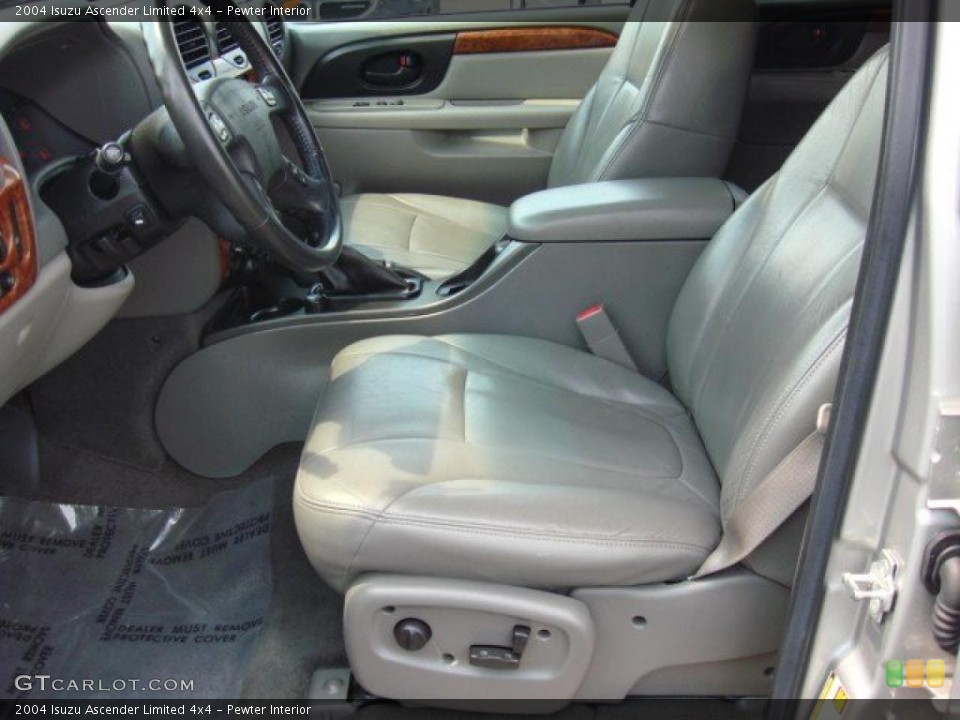 Pewter Interior Photo for the 2004 Isuzu Ascender Limited 4x4 #49778494