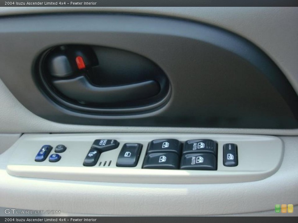 Pewter Interior Controls for the 2004 Isuzu Ascender Limited 4x4 #49778545