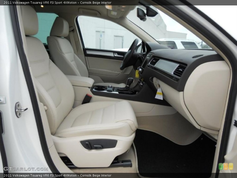 Cornsilk Beige Interior Photo for the 2011 Volkswagen Touareg VR6 FSI Sport 4XMotion #49779641
