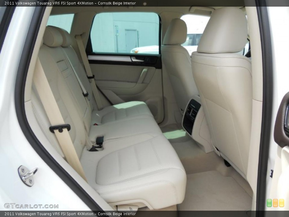 Cornsilk Beige Interior Photo for the 2011 Volkswagen Touareg VR6 FSI Sport 4XMotion #49779656