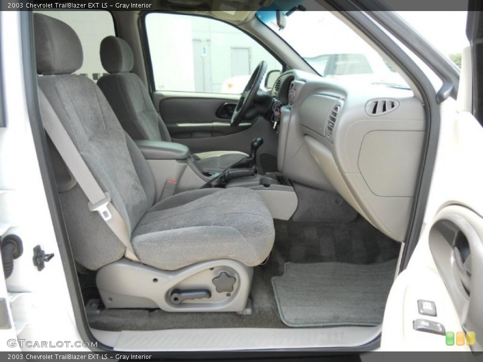 Gray Interior Photo for the 2003 Chevrolet TrailBlazer EXT LS #49781063