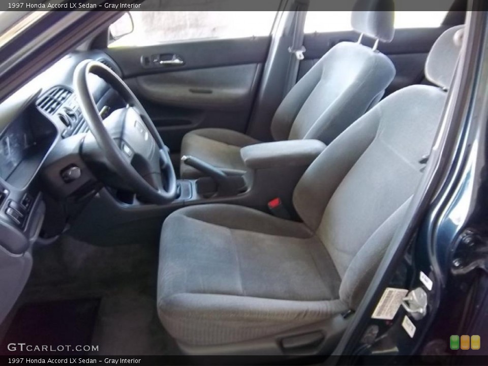 Gray Interior Photo for the 1997 Honda Accord LX Sedan #49782089