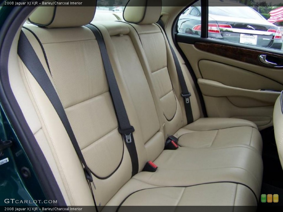 Barley/Charcoal Interior Photo for the 2008 Jaguar XJ XJR #49784066