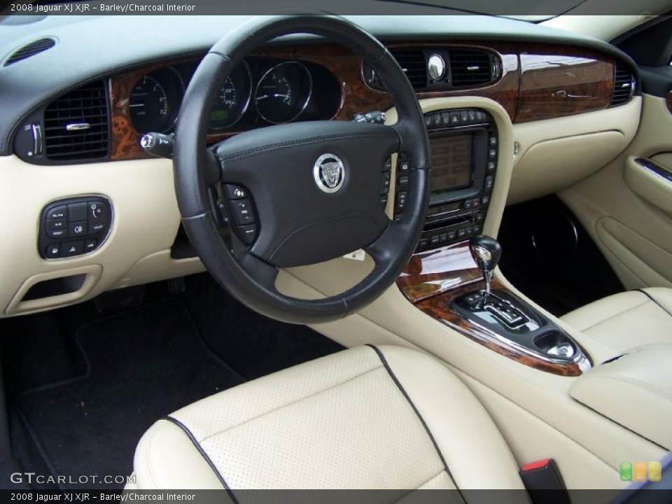Barley/Charcoal Interior Photo for the 2008 Jaguar XJ XJR #49784090