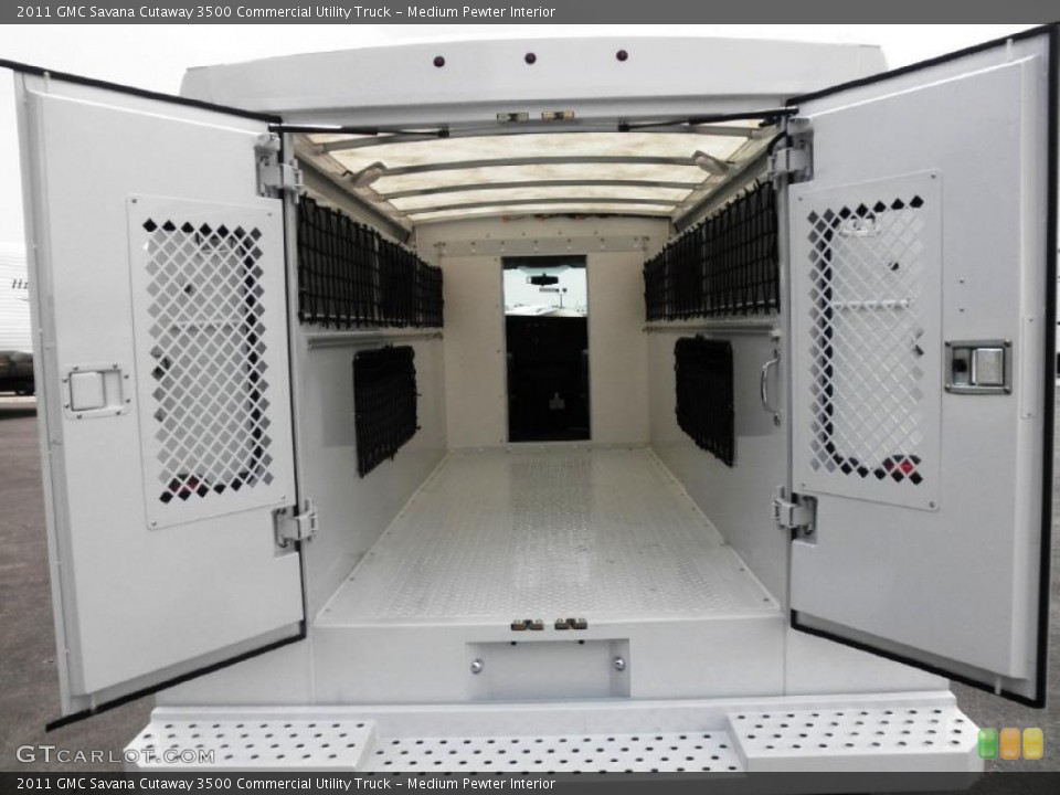Medium Pewter Interior Photo for the 2011 GMC Savana Cutaway 3500 Commercial Utility Truck #49786412
